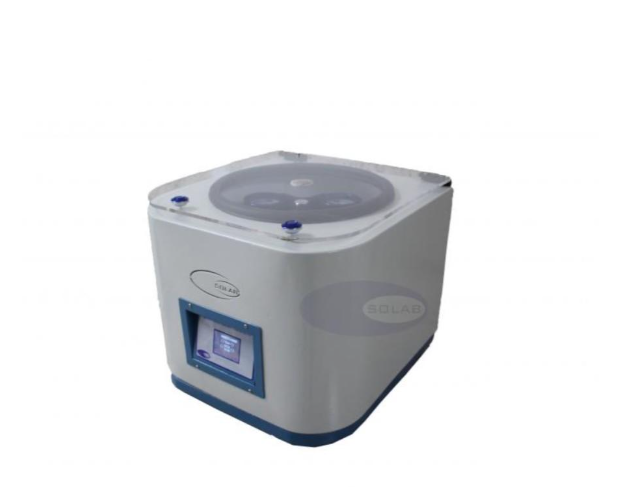 Centrifuga de Bancada até 4.000 RPM, Modelo: SL-715, Marca: Solab 44 Tubos de 5 ml.